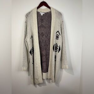London Kaye Beige‎ and Black Geometric Cardigan.